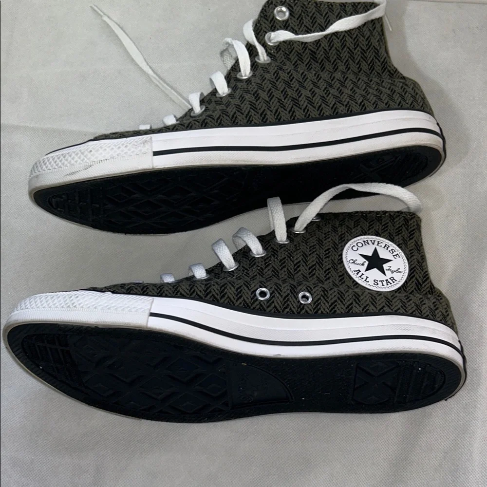 Women’s size 11 Converse Chuck Taylor All Star High 'Herringbone - Utility' - Picture 4 of 14